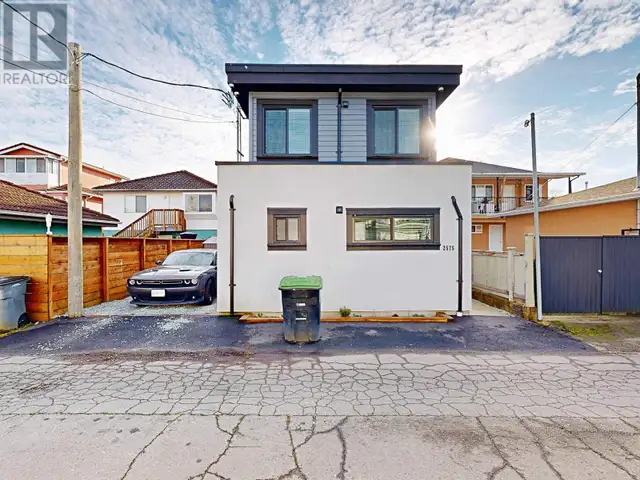2577 PARKER STREET Vancouver, British Columbia62867603374209124