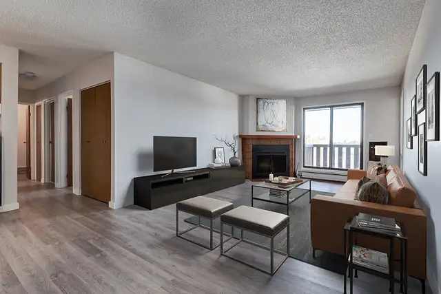 Modern Apartments with Air Conditioning - Cloverdale Manor - Apa in Long Term Rentals in Regina - Image 2