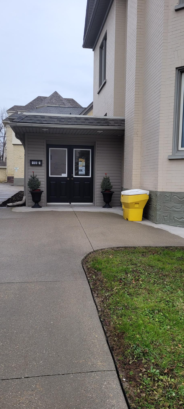 3 Room Business Office Suite DTK in Commercial & Office Space for Rent in Kitchener / Waterloo - Image 2
