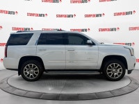 2017GMCYukon If you're in the market for an incredible SUV -- and value on-the-road comfort and mann... (image 5)