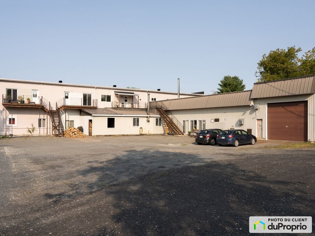 $949,000 - 6 units or more for sale in Disraeli — photo 3