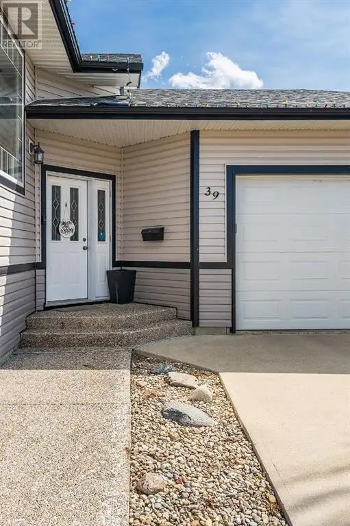 39 Vista Place SE Medicine Hat, Alberta62854410258051121