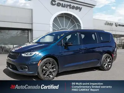 Experience the versatility and style of this 2023 Chrysler Pacifica Limited minivan. Boasting a luxu...