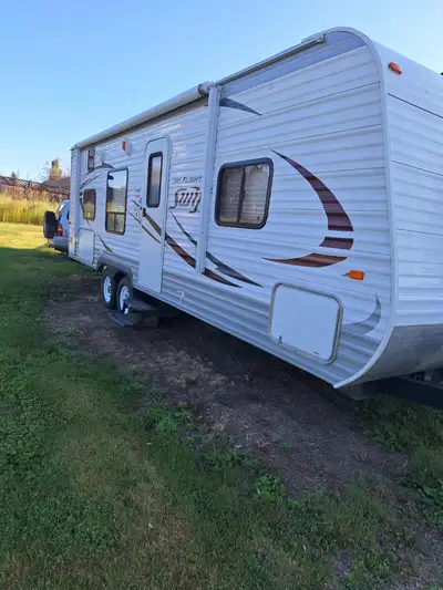 2014 Jayco Swift 2014 Jayco Swift Bunkhouse 26ft. Sleeps up to 10, double top and bottom bunks at th...