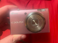 Nikon COOLPIX S570 12 Megapixel Digital Camera - UNTESTED