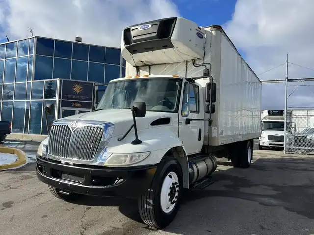 2017 International 4300  in Heavy Trucks in Oakville / Halton Region - Image 2