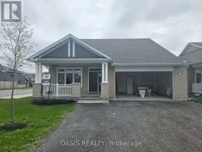 MODEL HOME SELLOFF! Rare opportunity to own a model home in Stittsville's Edenwylde adult bungalow s...