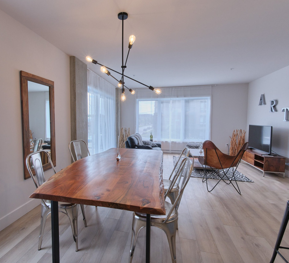 Appartement entièrement meublé 2 chambres à coucher à Québec dans Locations temporaires  à Ville de Québec