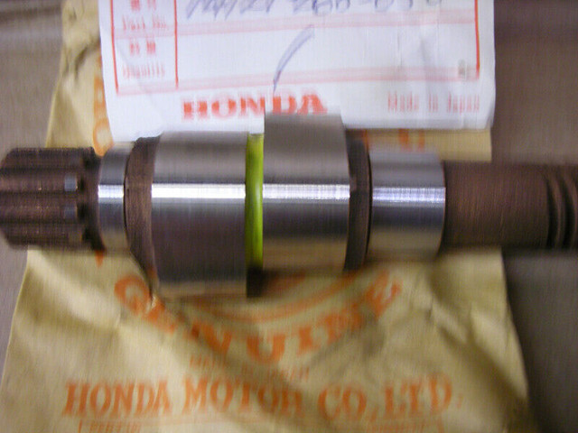 NOS OEM left camshaft fits Honda CB72 CB77 part # 14121-268-050 in Other in Stratford - Image 3