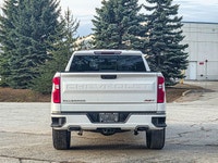 Heated Seats and Steering - Powerful Gas V8 5.3L engine - Advanced lane departure warning - Convenie... (image 8)