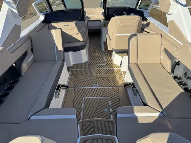 2025 Mastercraft XStar 23 in Powerboats & Motorboats in St. Albert - Image 13