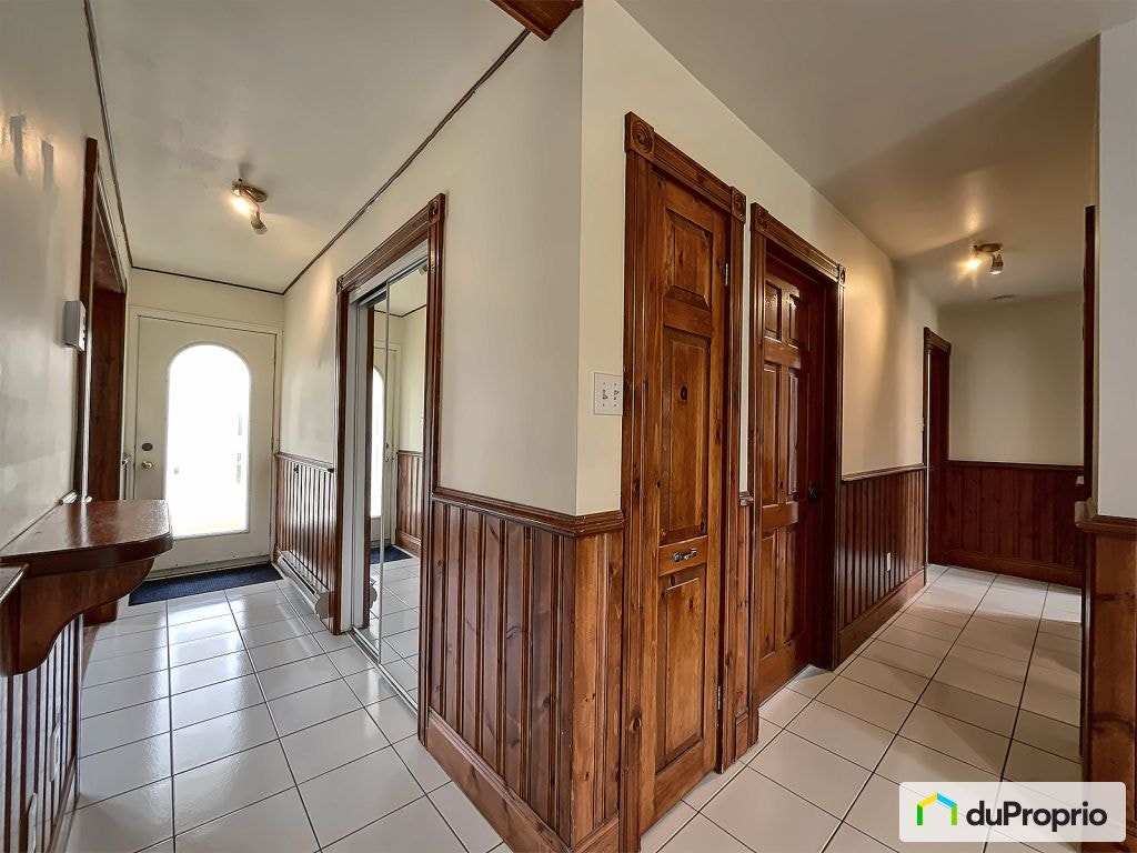 $685,000 - Bungalow for sale in Beloeil — photo 2