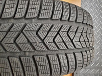 4 x 275/45/20 PIRELLI scorpion WINTER Run Flat tires 95 % tread
