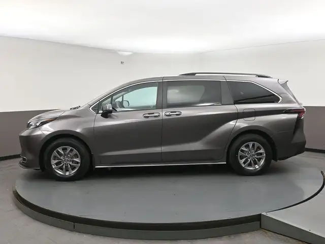 2024 Toyota Sienna XLE in Cars & Trucks in Dartmouth - Image 33