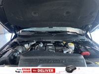 ===== Key Features ===== * 42,486 km * One owner * No reported accidents * Laramie trim * 4WD (four-... (image 6)