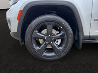 This 2025 JEEP GRAND CHEROKEE L LAREDO 4X4 has the following options Capri Leatherette/Suede Seats,... (image 8)