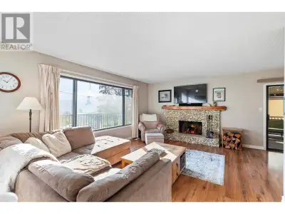 5 Bed Family Home Just Minutes from the Beach! Tucked away on a sought-after street in the heart of...