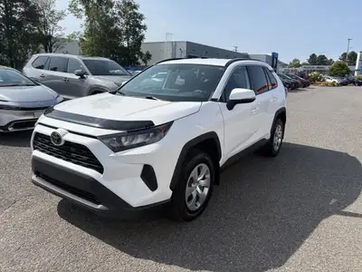 AUCUN DOSSIER DE DOMMAGE Ce Rav4 est équipé de : Bluetooth, Cruise, PRISE USB, sièges chauffants, AP...