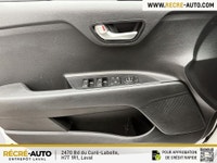 RÉGULATEUR DE VITESSE SIÈGES CHAUFFANTS COMMANDES AU VOLANT USB PORTS CAMÉRA DE RECUL CONNECTIVITÉ U... (image 9)