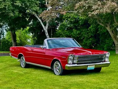 1966 Ford Galaxie 500 428 7.0L 8-cyl. 428cid/345hp 4bbl Rare find here, a Galaxie with this engine a...