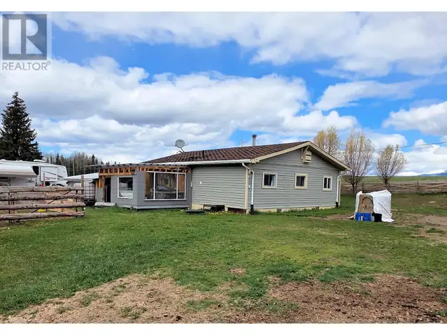 19883 KERR ROAD Telkwa, British Columbia in Houses for Sale in Smithers - Image 2