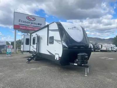 EAST TO WEST Alta Xtreme travel trailer 3250KXT highlights: King Bed Fireplace Dual Entry Bathroom R...