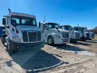 Day Cab T/A Tractor Trucks