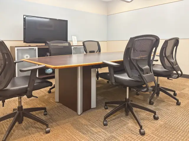 Office space for rent for 1 person in Etobicoke Toronto in Commercial & Office Space for Rent in City of Toronto - Image 15