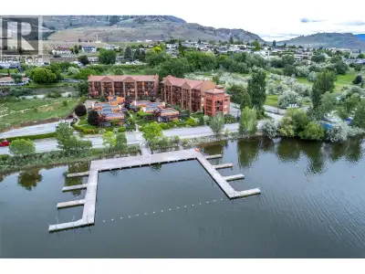 WATERFRONT TOWNHOUSE in ""LAKESHORE VILLAS"" complex, on Osoyoos Lake, the warmest freshwater lake i...