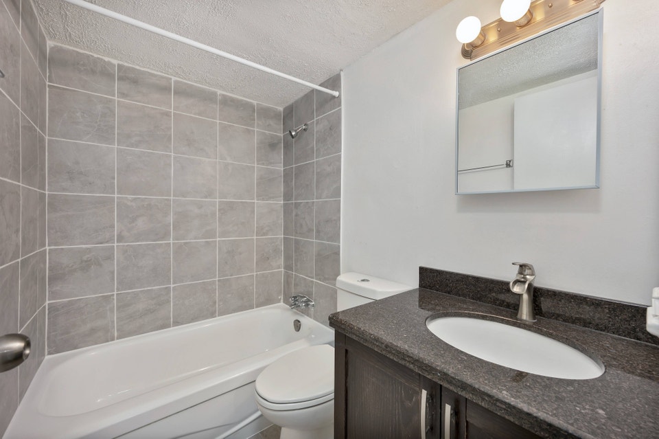 Melvin Apartments - Renovated 1 Bedroom  Apartment for Rent 5