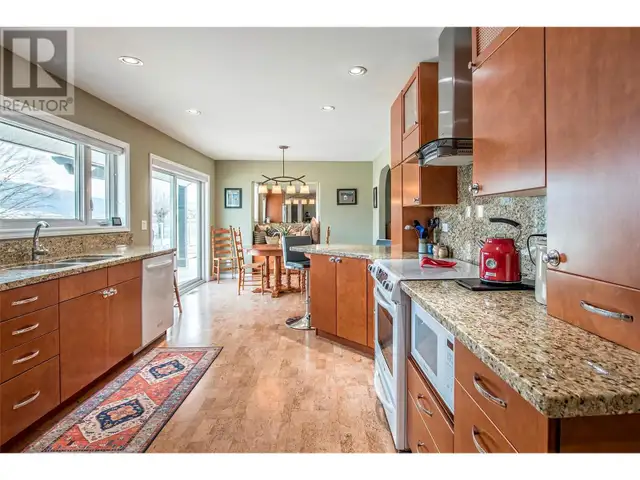 186 Stepping Stones Crescent Spallumcheen, British Columbia in Houses for Sale in Vernon - Image 25