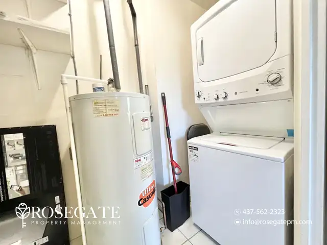 Spacious 2-Bedroom Apartment in Prime London Location – 900 Sq F in Long Term Rentals in London - Image 17