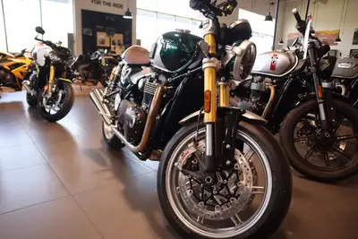 Argyll Motorsports 2026 Triumph Speed Twin 1200 Cafe Racer Edition Aluminium silver / Competition gr...