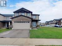 2 CASTLEBAY ST Kitchener, Ontario