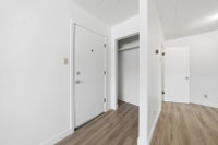 Amenities: City Views • Affordable Parking • Stainless Steel Appliances Available Suite & Building:... (image 3)