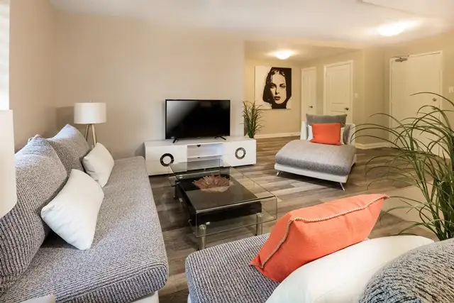 375 Scott Street - 3 Bedroom Deluxe for Rent in St. Catharines