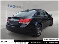 2015 Chevrolet Cruze 1LT 1LT Ready for anything, from the streets of Calgary to the highways of Albe... (image 3)
