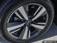* Intelligent All-Wheel Drive * Snow, Off-Road, Eco, and Sport modes * 19-inch Aluminum Alloy Wheels... (image 9)