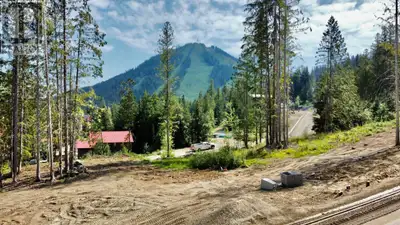 Echo Ridge slope side luxury living! Fully serviced lots are now selling to build your custom dream...