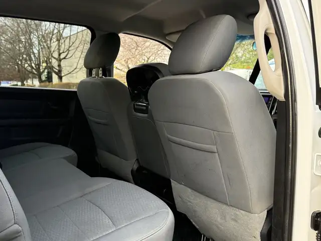 2013 Ram 3500 4X4 Service Truck in Heavy Trucks in Delta/Surrey/Langley - Image 33