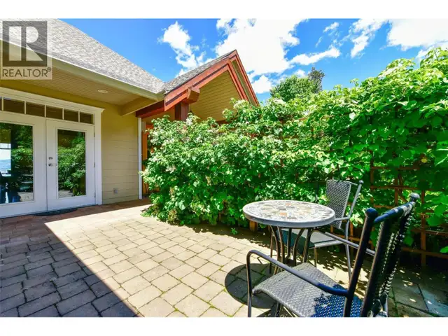 3672 Luxmoore Road Kelowna, British Columbia in Houses for Sale in Penticton - Image 26