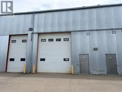 2,196 SqFt Bay Available to rent. Gross Lease of $2,000 +GST per month. Fully Paved an excellent spa...