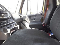 Ryder Stock ID: 676739 Transmission Type/Speed: AUTO 6 Engine: DIESEL ISL'13 270/2000 Horse Power: 2... (image 9)