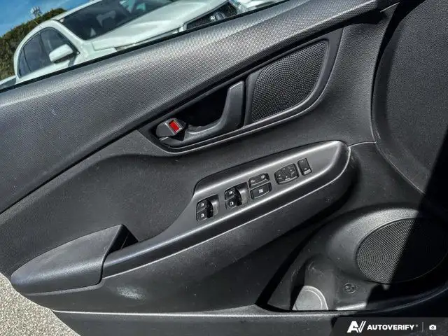 2019 Hyundai Kona Essential in Cars & Trucks in Tricities/Pitt/Maple - Image 23