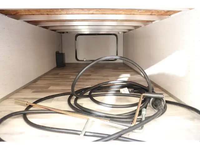 2022 Dutchmen Kodiak SE 28SBH 33FT LIGHT WT, BUNK ROOM/GREAT LAY in Cars & Trucks in Winnipeg - Image 48