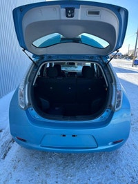 2015 NISSAN LEAF SV FWD ÉLECTRIQUE Livraison partout au Québec possible ** Tous les échanges sont ac... (image 5)