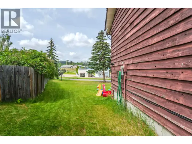 720 CARIBOO TRAIL 100 Mile House, British Columbia in Houses for Sale in 100 Mile House - Image 37