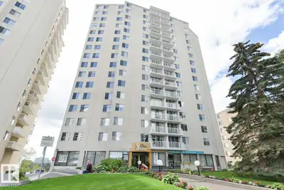 RIVER VALLEY and CITY VIEWS from this 719 sq.ft. one bedroom condo in TOP OF THE VALLEY conveniently...