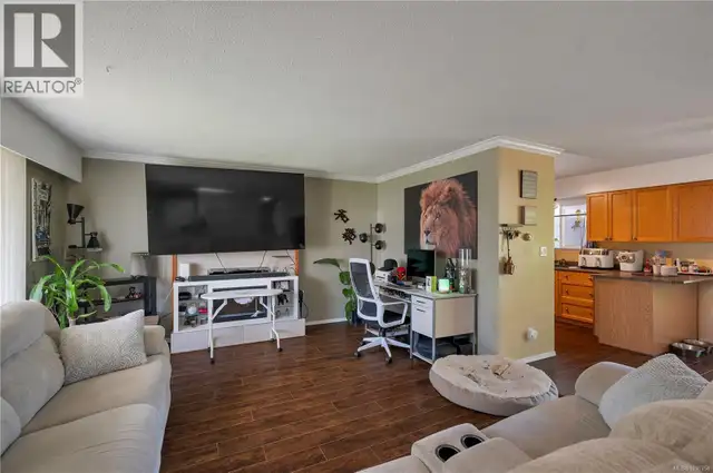 823 Kalmar Rd Campbell River, British Columbia in Houses for Sale in Campbell River - Image 9
