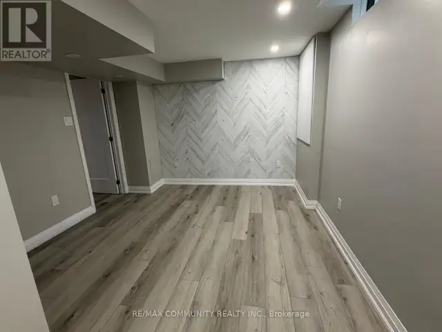 BASEMENT - 24 MAYFLOWER STREET Whitby (Blue Grass Meadows), Onta in Long Term Rentals in Oshawa / Durham Region - Image 5